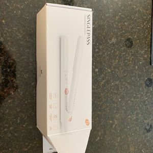 T3 Singlepass Hair Straightener